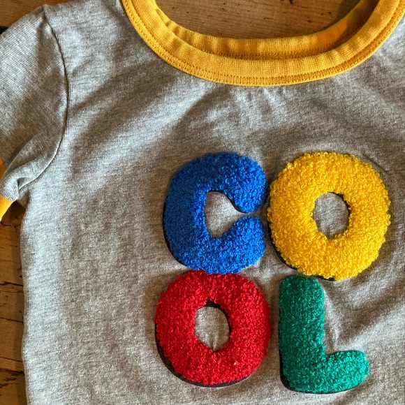 Long sleeve t-shirt with a « COOL » sign on front size 3-6 month - Picture 2 of 6